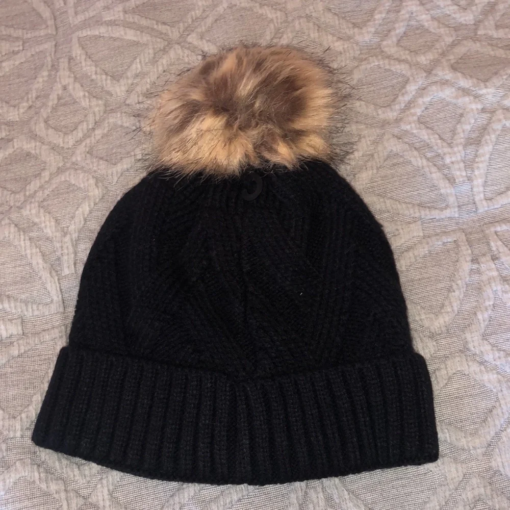 Hat & Scarf Bundle - Picture 3 of 9